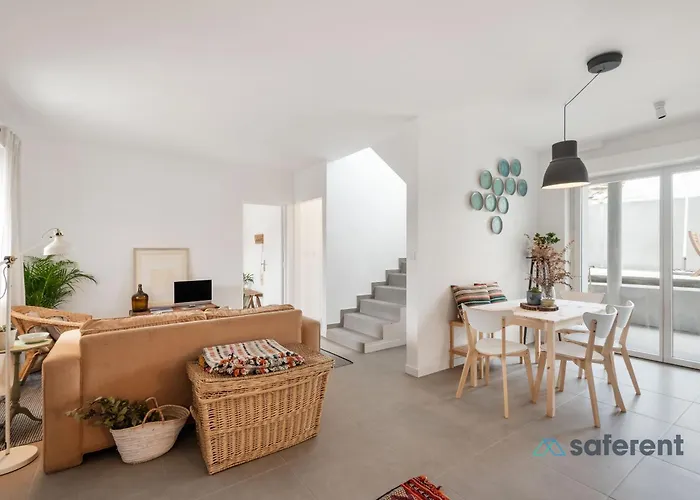 Aguda's Family House