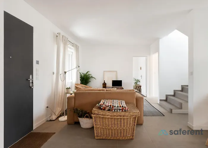 Semesterbostad Aguda's Family House *