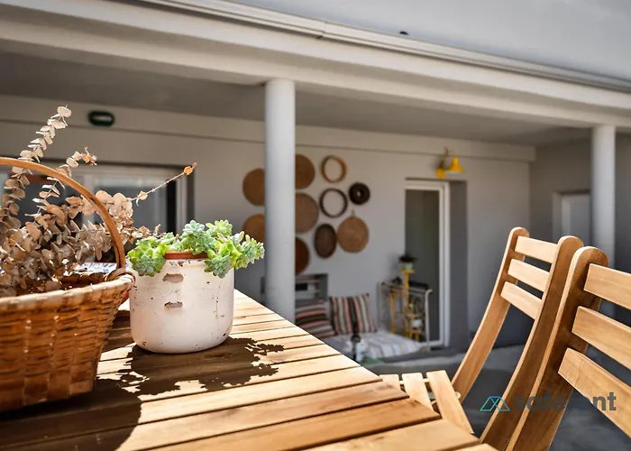 Aguda's Family House بيت للعطل *