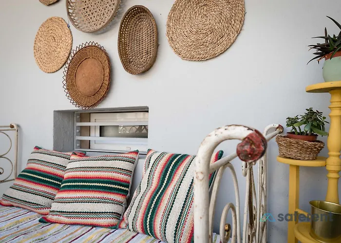 Aguda's Family House