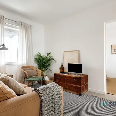 Holiday home Aguda's Family House